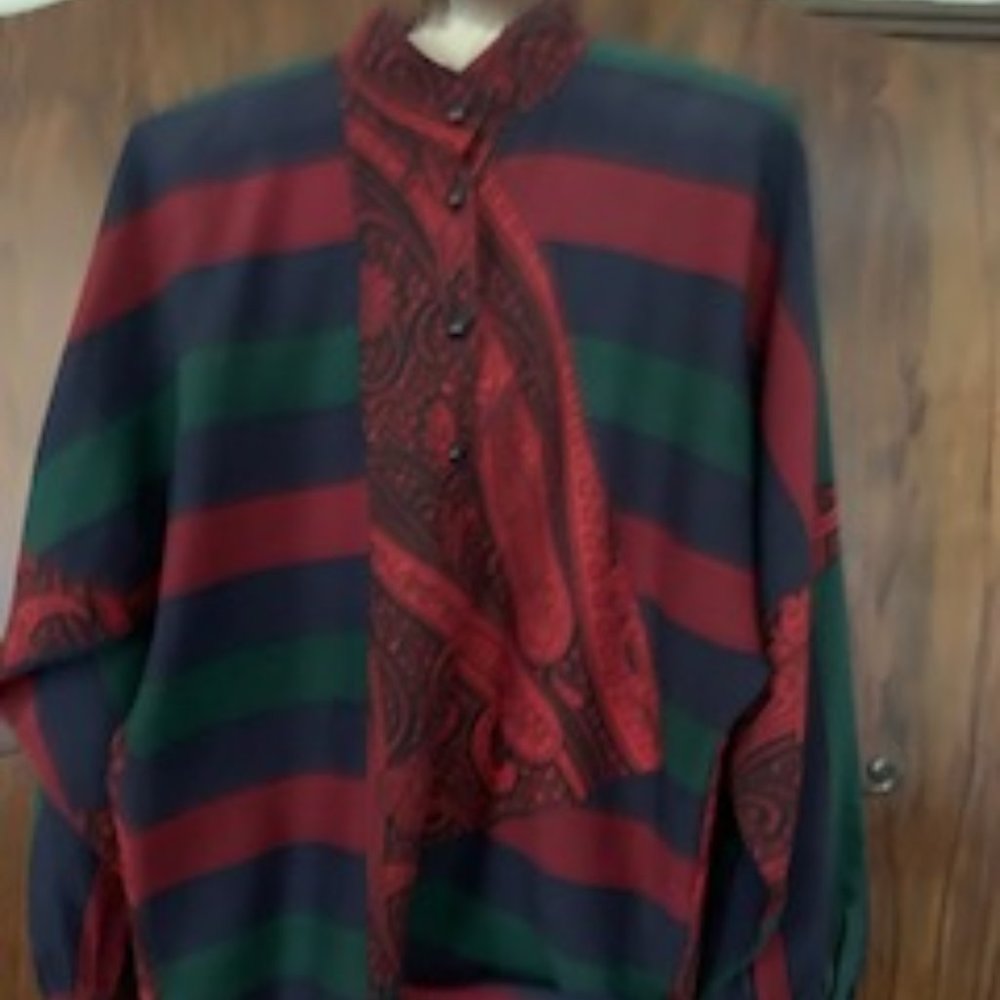 Akris of Switzerland blouse, size 38; red and green pattern